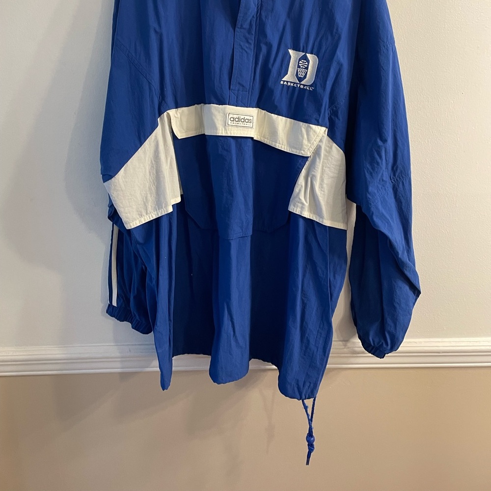 Duke Basketball XL Jacket , the draw string worn